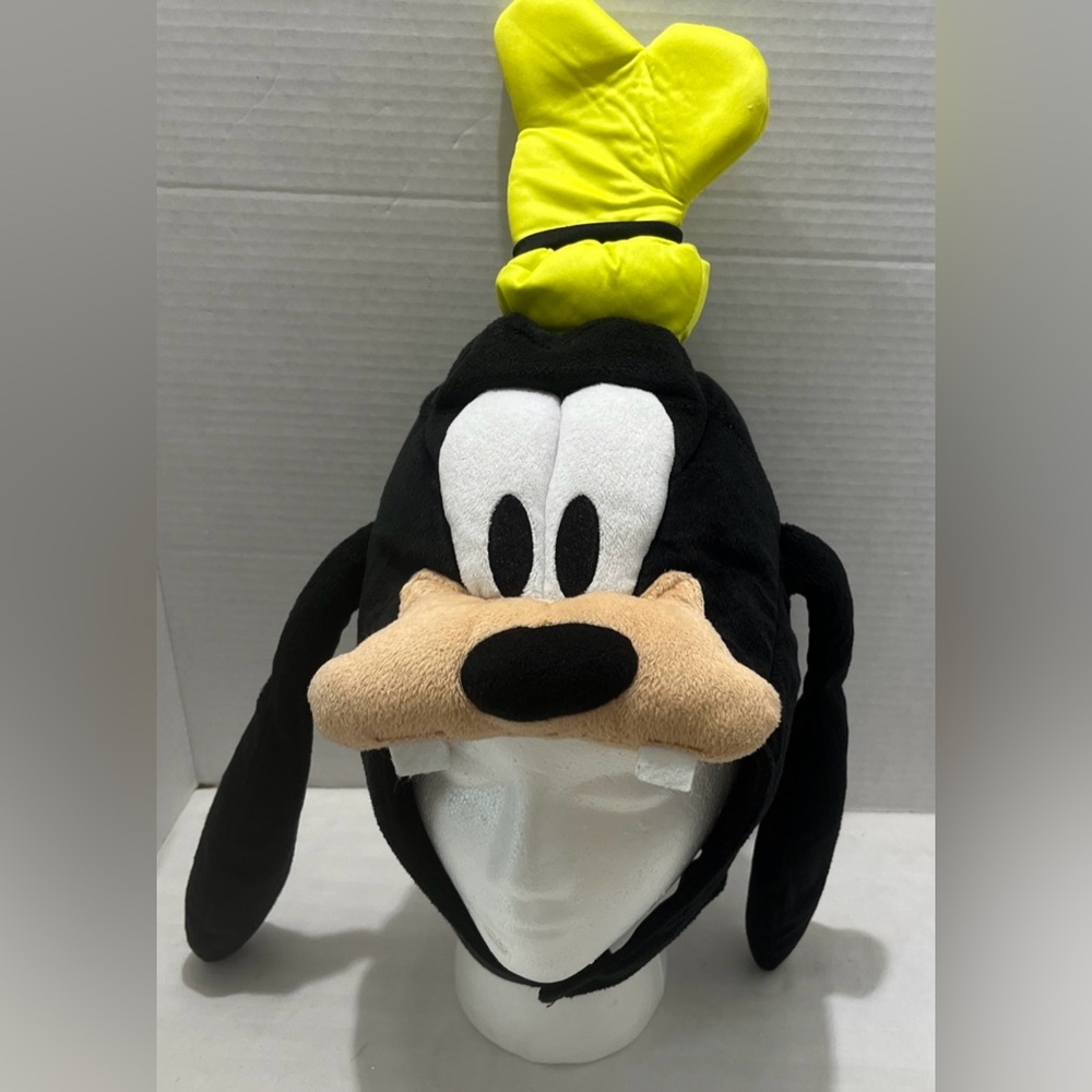 Authentic Disney Goofy Plush Adjustable Hat Youth Size